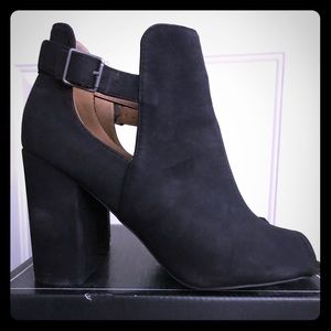 Size 9 Black peep toe stacked heel ankle bootie